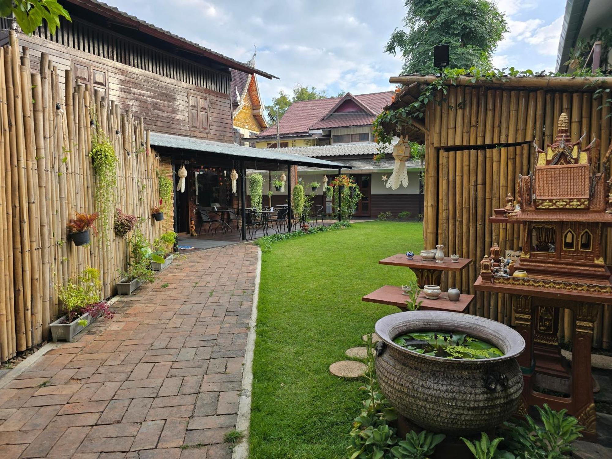 The Old City Rooms Chiang Mai Dış mekan fotoğraf